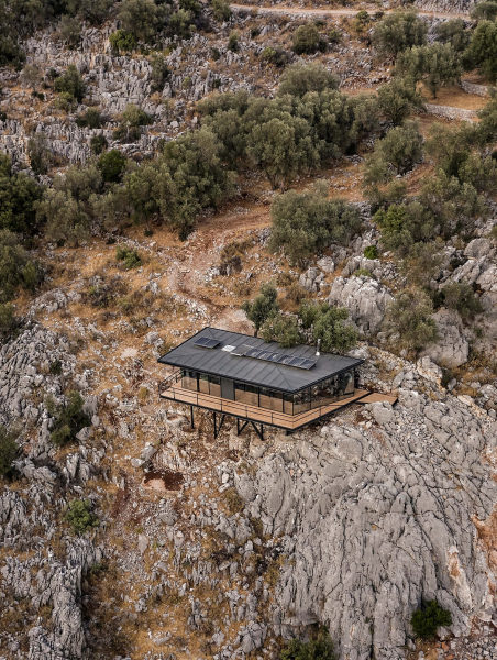 Дом в стиле минимализма и устойчивого развития Дом в стиле минимализма и устойчивого развития