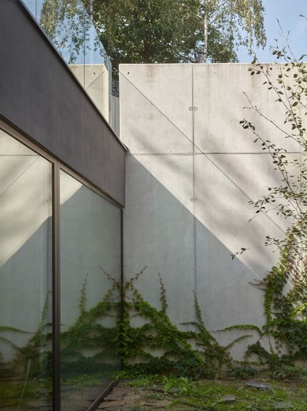 Мостообразная вилла с инновационным дизайном Мостообразная вилла с инновационным дизайном