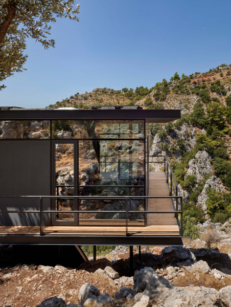 Дом в стиле минимализма и устойчивого развития Дом в стиле минимализма и устойчивого развития