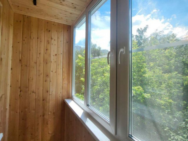 Отделка балкона под ключ: от выбора материалов до финишного ремонта