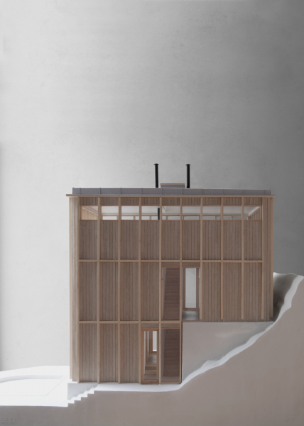 Деревянная резиденция, встроенная в скалистый склон