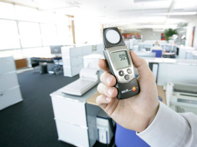 Как пользоваться и проводить измерения освещенности люксметром