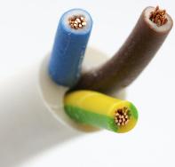 Как осуществить электроснабжение гаража