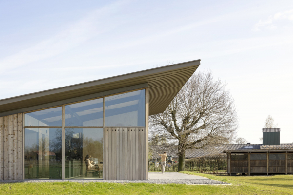 Экологичная вилла с вневременной архитектурой Экологичная вилла с вневременной архитектурой