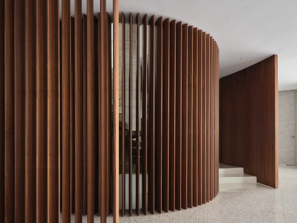 Геометрическая средиземноморская вилла