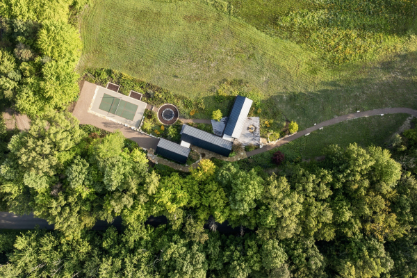 Современный гостевой дом в сельской местности Современный гостевой дом в сельской местности