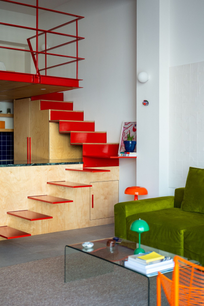 Многоуровневый лофт с индустриальной атмосферой