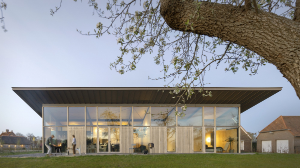 Экологичная вилла с вневременной архитектурой Экологичная вилла с вневременной архитектурой