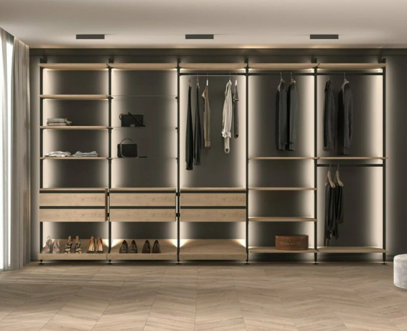 Оптимальная форма гардеробной: как выбрать конфигурацию хранения для любой квартиры Оптимальная форма гардеробной: как выбрать конфигурацию хранения для любой квартиры
