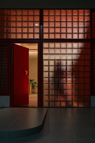 Многоуровневый лофт с индустриальной атмосферой