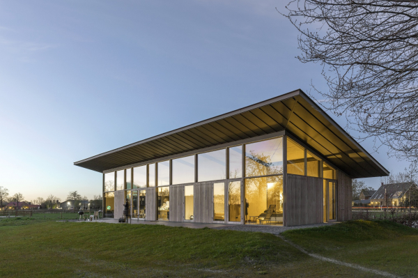 Экологичная вилла с вневременной архитектурой Экологичная вилла с вневременной архитектурой