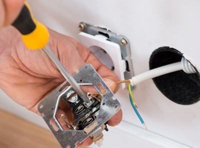 Как снять розетку со стены и разобрать её Как снять розетку со стены и разобрать её