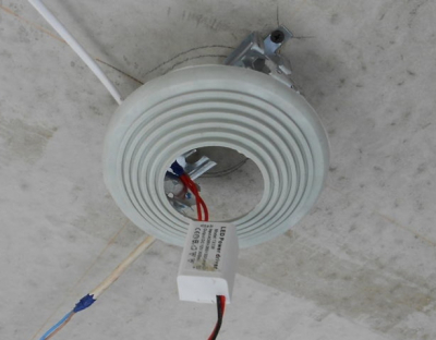 Как выбрать лампы и светильники для натяжных потолков Как выбрать лампы и светильники для натяжных потолков