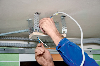 Как выбрать лампы и светильники для натяжных потолков Как выбрать лампы и светильники для натяжных потолков